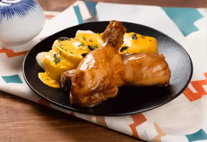 Muslos de pollo en salsa huancaína - Receta peruana con pollo Friko