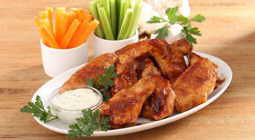 Alas en bandeja congeladas de pollo Friko