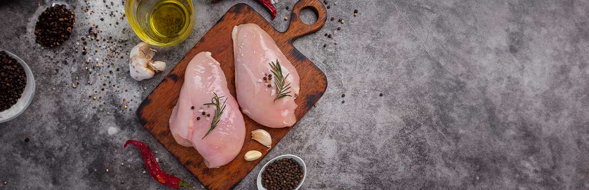  3 hacks para que rinda tu pechuga: piel, huesos y carne