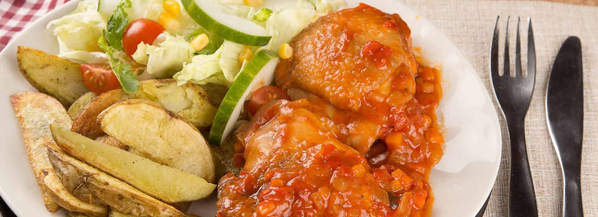 Contramuslos con una deliciosa salsa criolla 