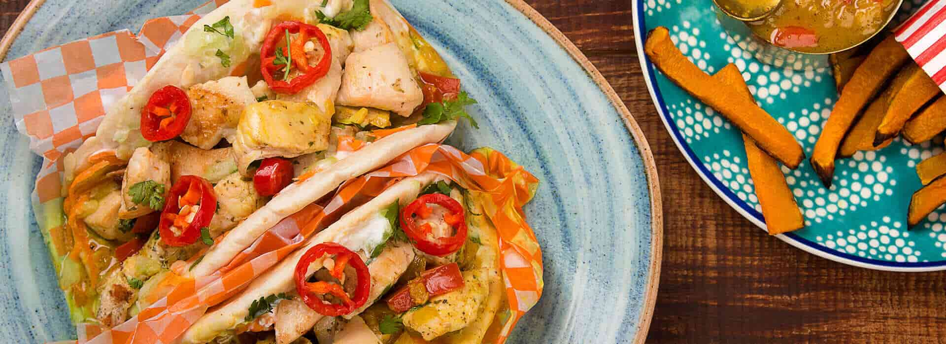 Prueba los Gyros de filetes de pollo adobados en finas hierbas Friko