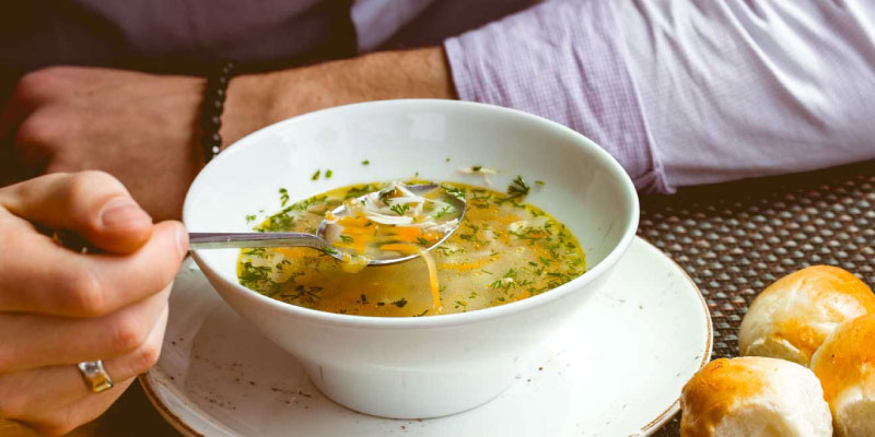 sopas levanta muertos