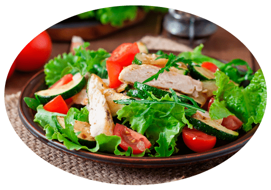 Acompañar el pollo con tomate