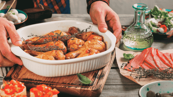 Por qué sentarse a comer en la mesa